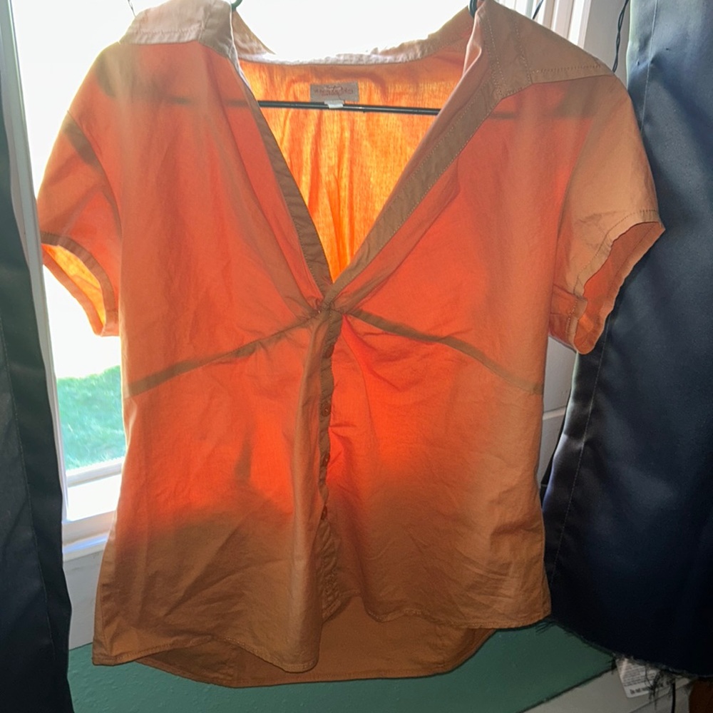 Beautiful, orange size large T-shirt